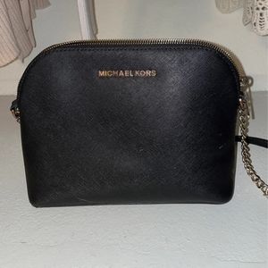 Michael kors crossbody purse